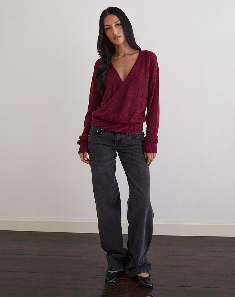 Saroya Plunge Wrap Top aus Strick in Weinrot