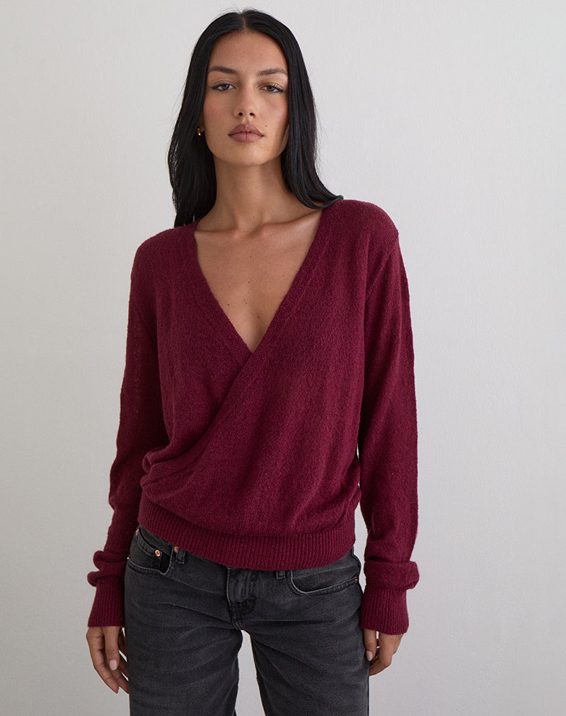 Saroya Plunge Wrap Top aus Strick in Weinrot