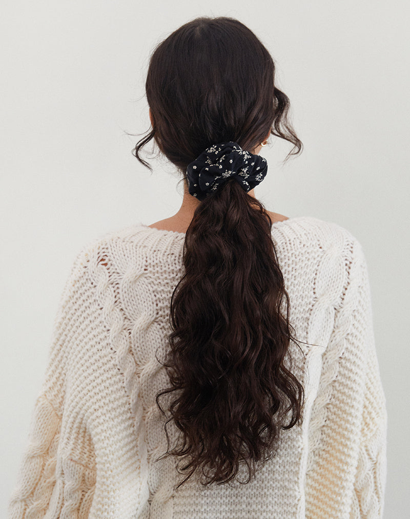 Scrunchie in Floral Land Black