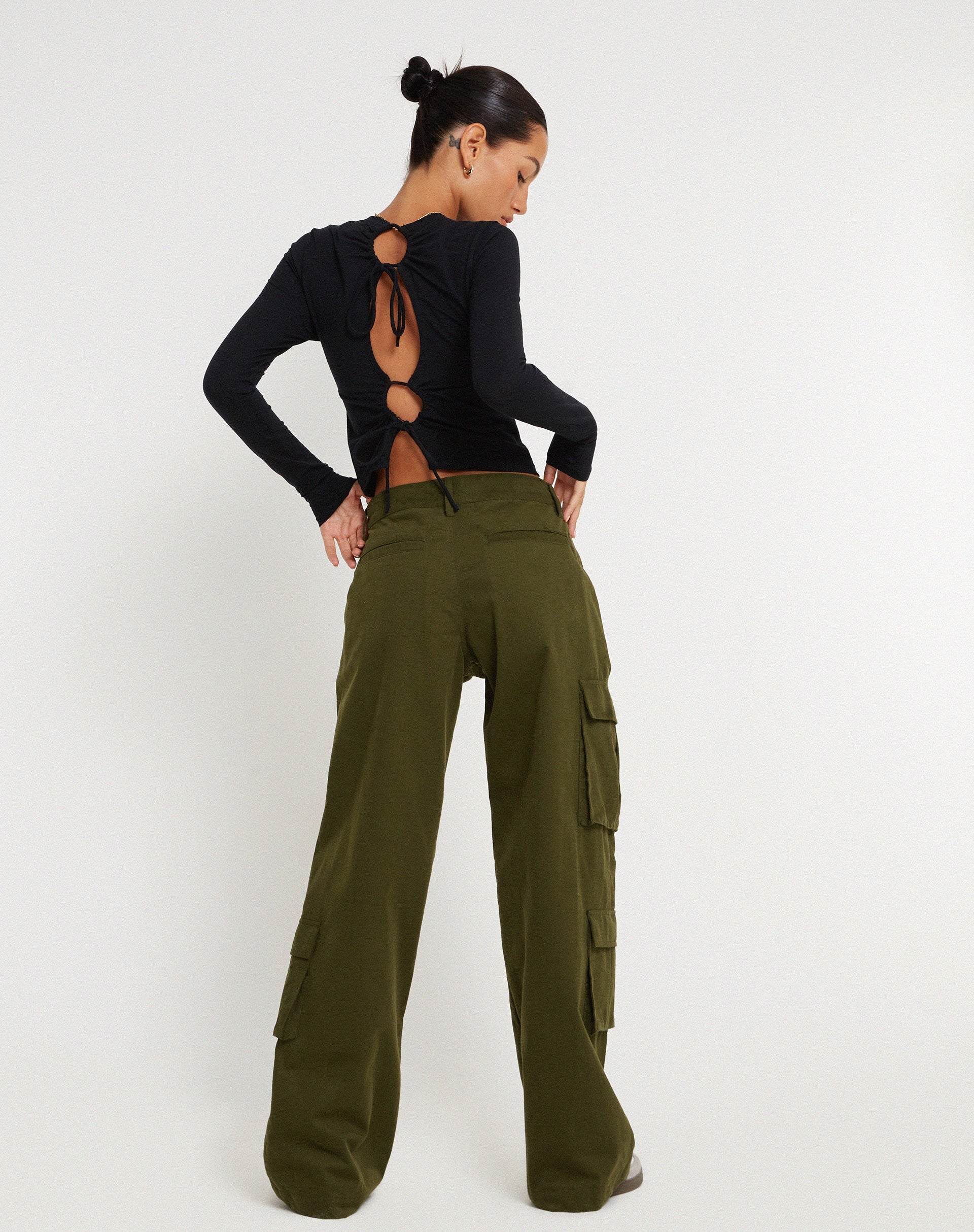 Pantalon large Shan en olive foncé