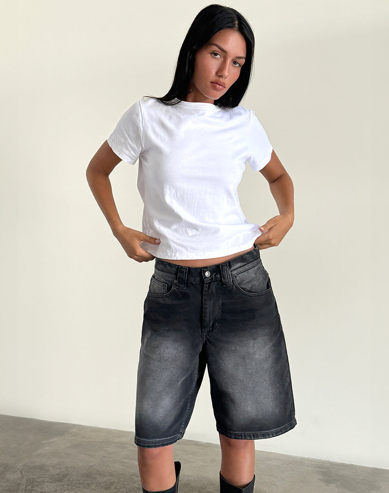 Short taille basse style skateur en noir extrême