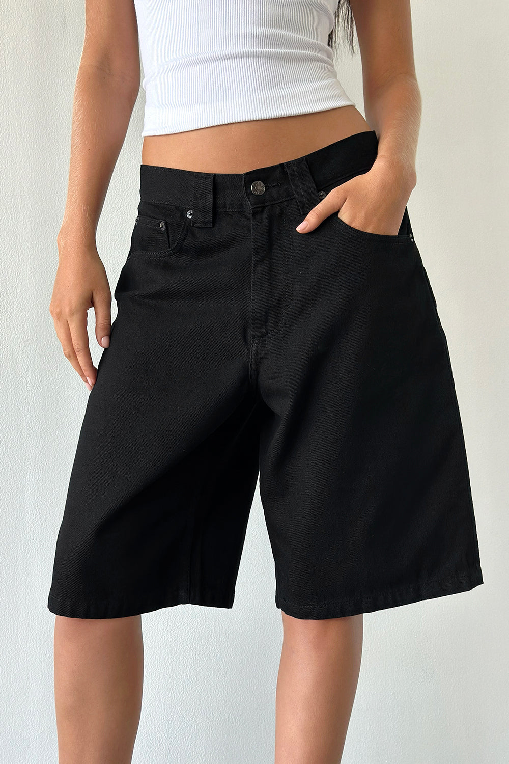 Image of Low Rise Skater Shorts in Rinse Black Denim