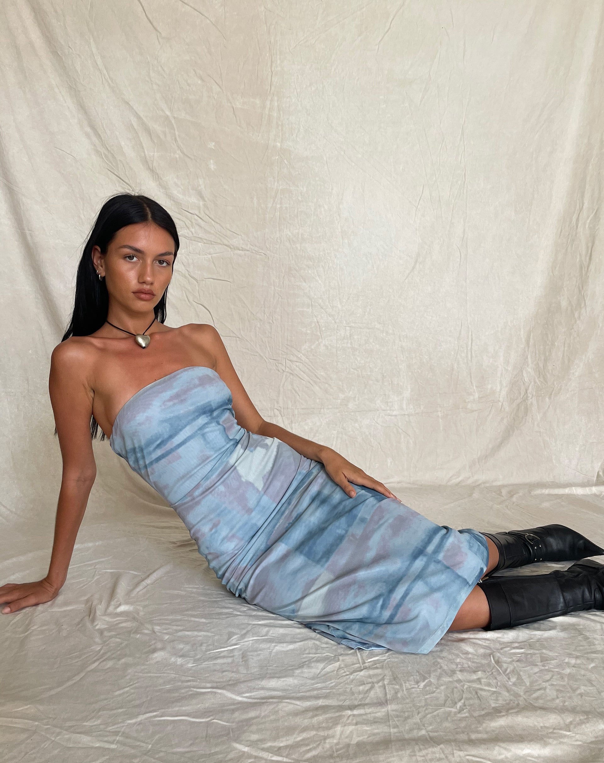 motel x jacquie flo midi dress in lumen mesh blue motel x jacquie flo midi dress in lumen mesh blue Blue Velvet Floral Ruched Mesh Midi Dress