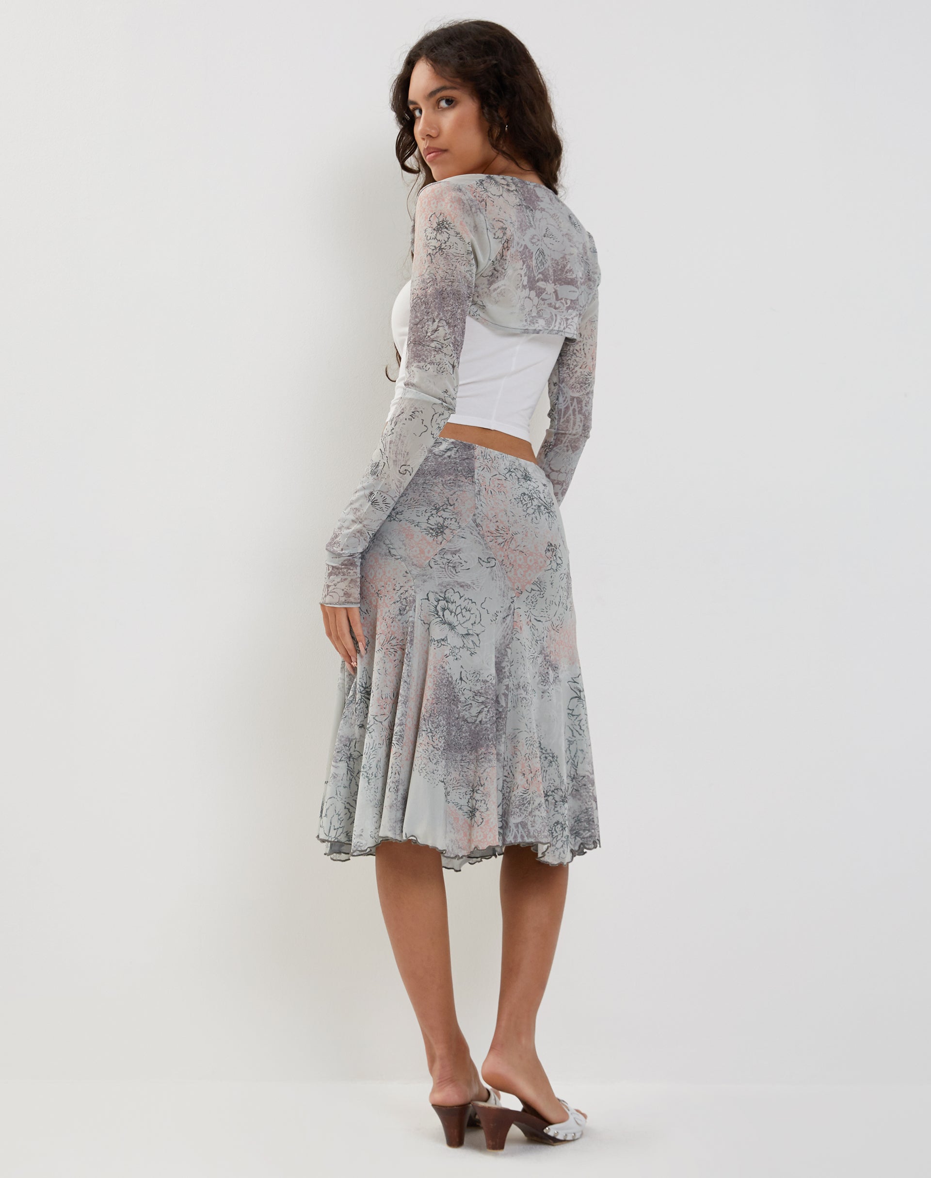 Long sleeve lace top with outlet floral skirt two-piece dress