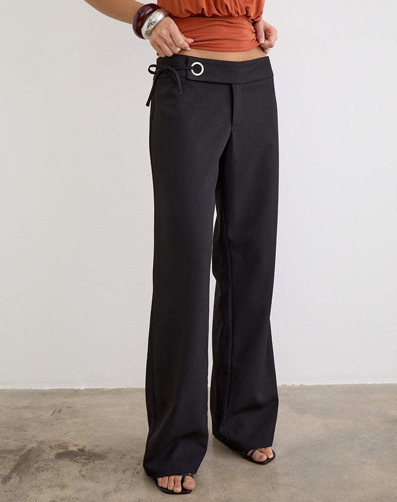 Immagine dei pantaloni sartoriali Tova Tie in nero