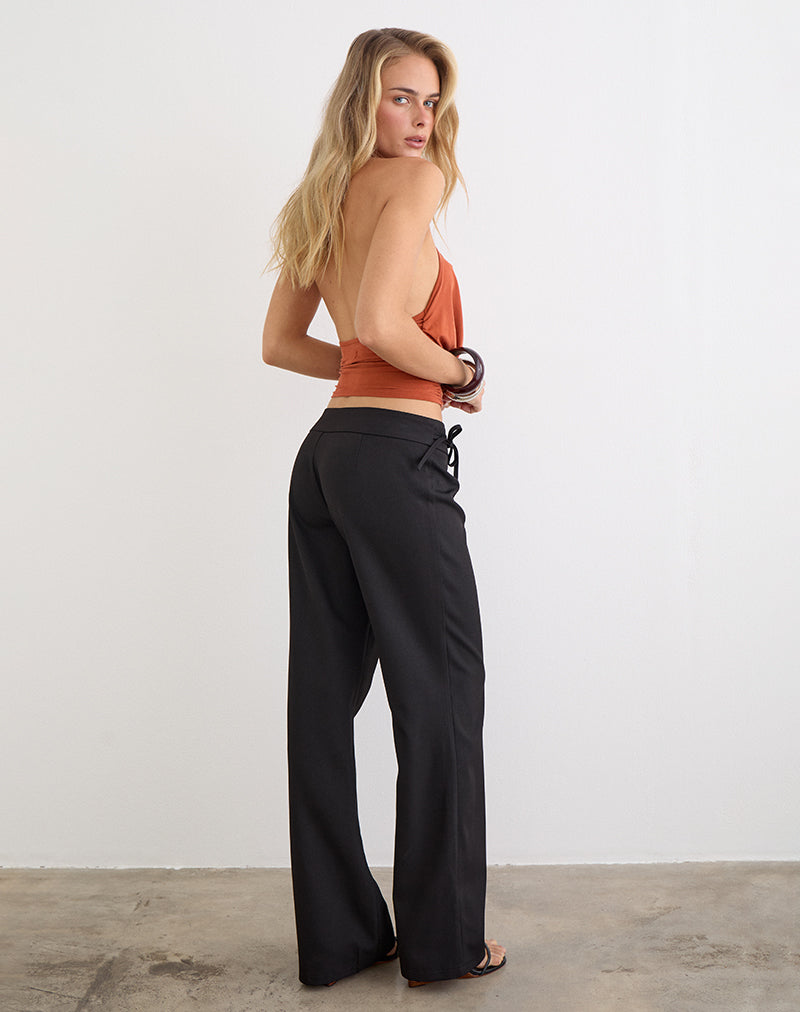 Immagine dei pantaloni sartoriali Tova Tie in nero
