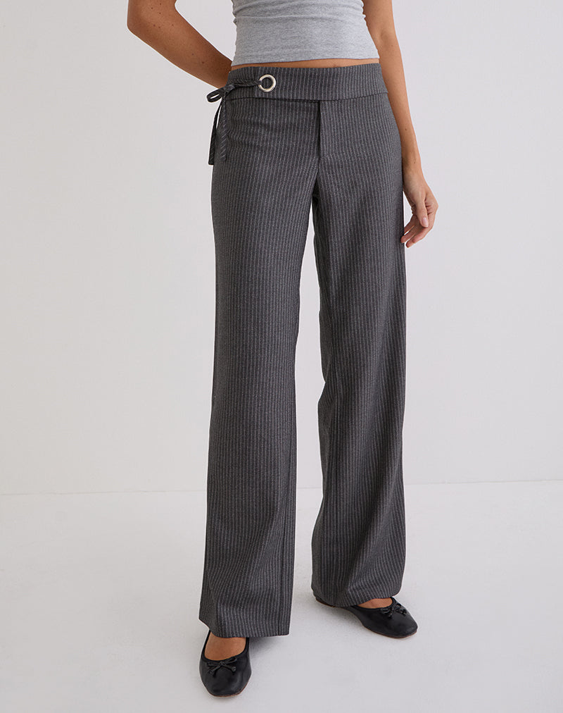 Tova Tie Tailoring Hose in Nadelstreifen grau