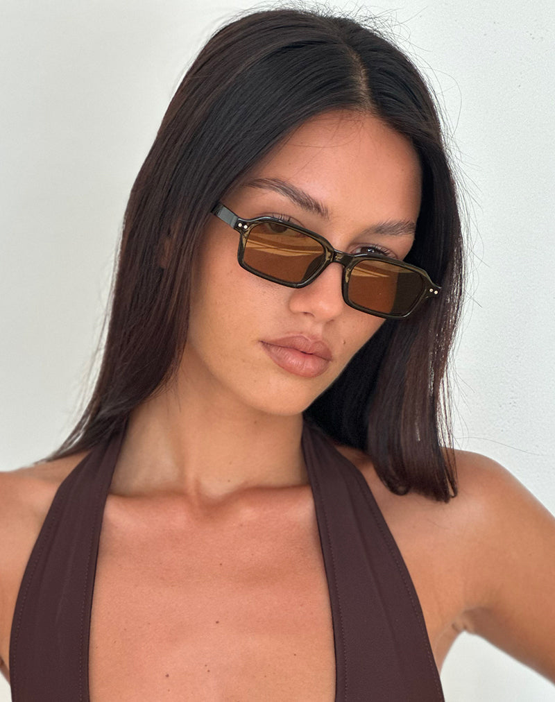 Sorello Sunglasses in Black with Orange Lenses