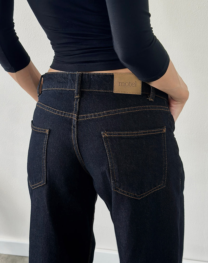 Image de Roomy Extra Wide Low Rise Jeans in Indigo