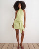 Photo de la mini-robe à bretelles croisées « Vakali » en jersey de rayonne, couleur pistache