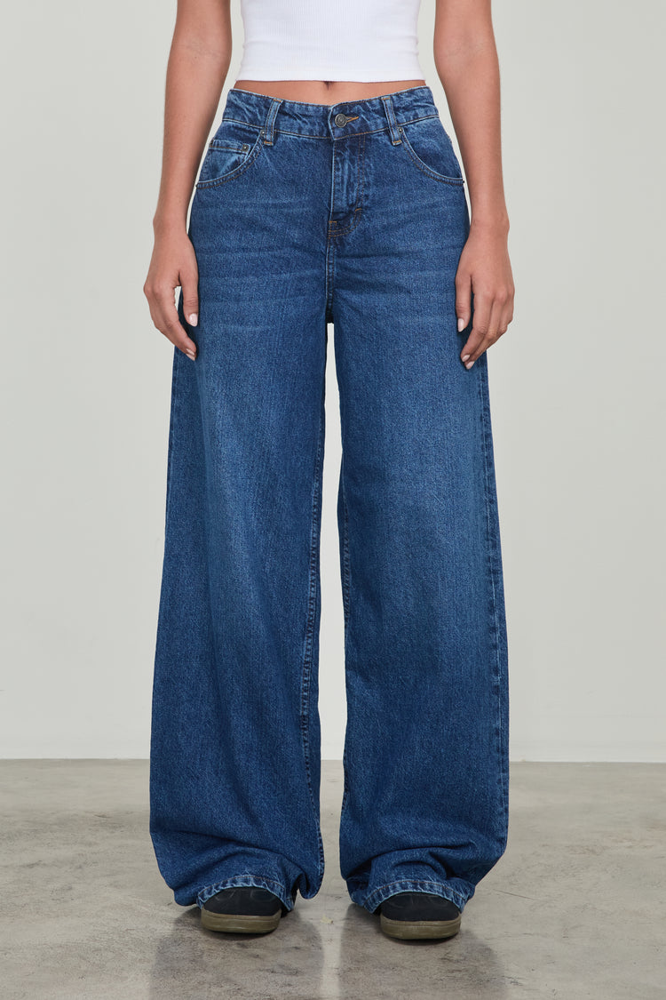 WIDE LEG JEANS