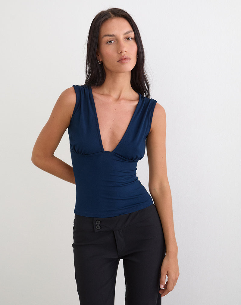 Yatna Top aus Rayon in Marineblau mit Perlmuttknöpfen