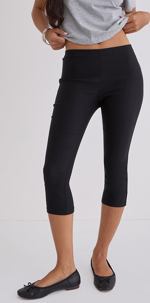 Image of Asla Cropped Capri Trouser in Stretch Tailoring Black