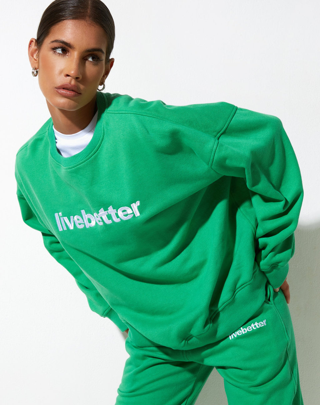 Ted Sweatshirt in Fun Green with 'Live Better' Embro