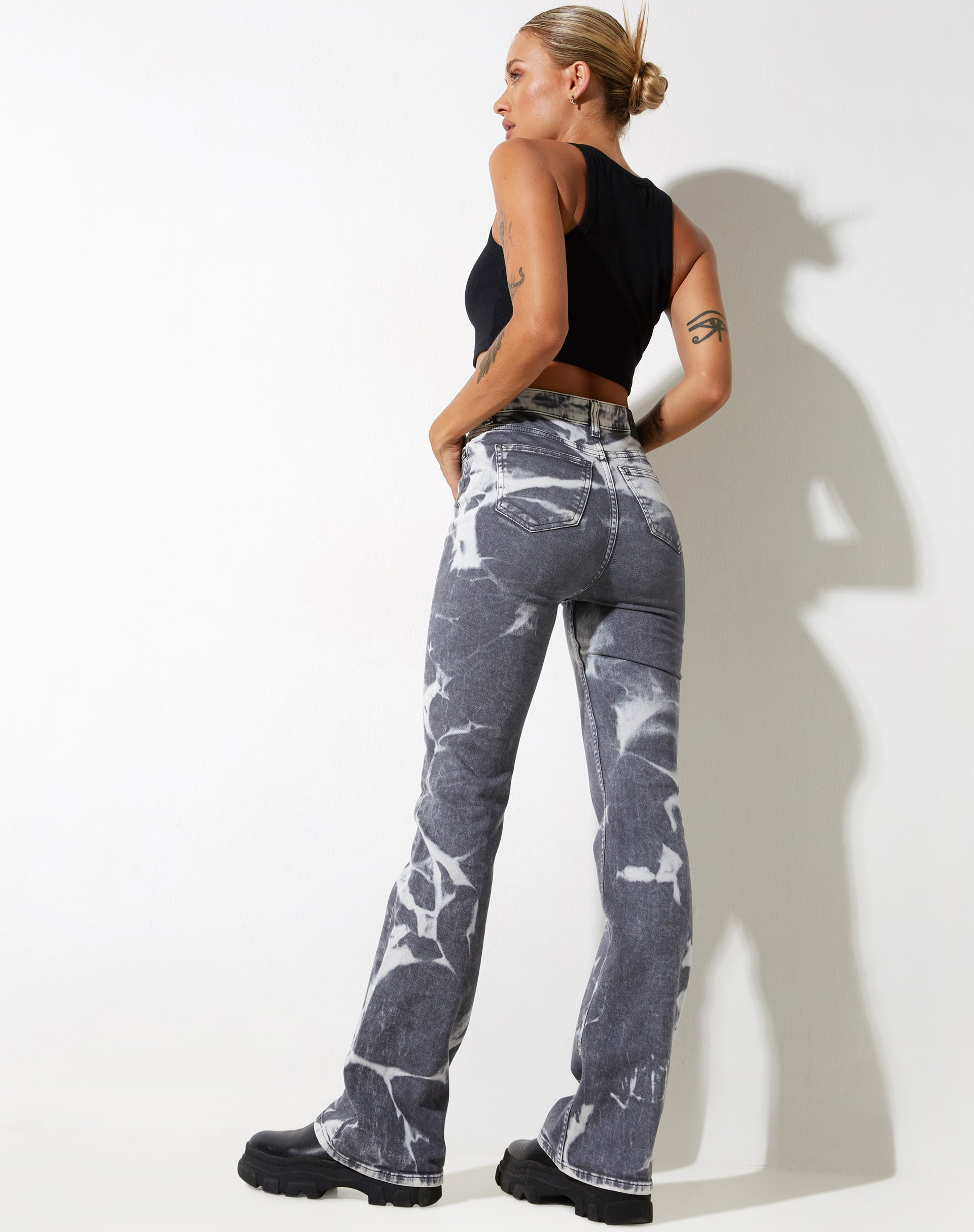 Cheap hot sale bootleg jeans