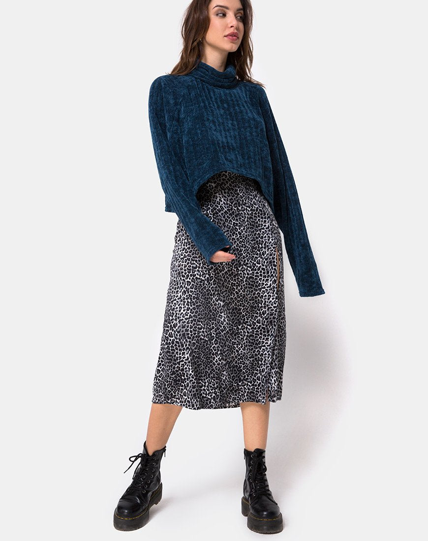 Image of Evie Cropped Sweatshirt in Chenille Blue