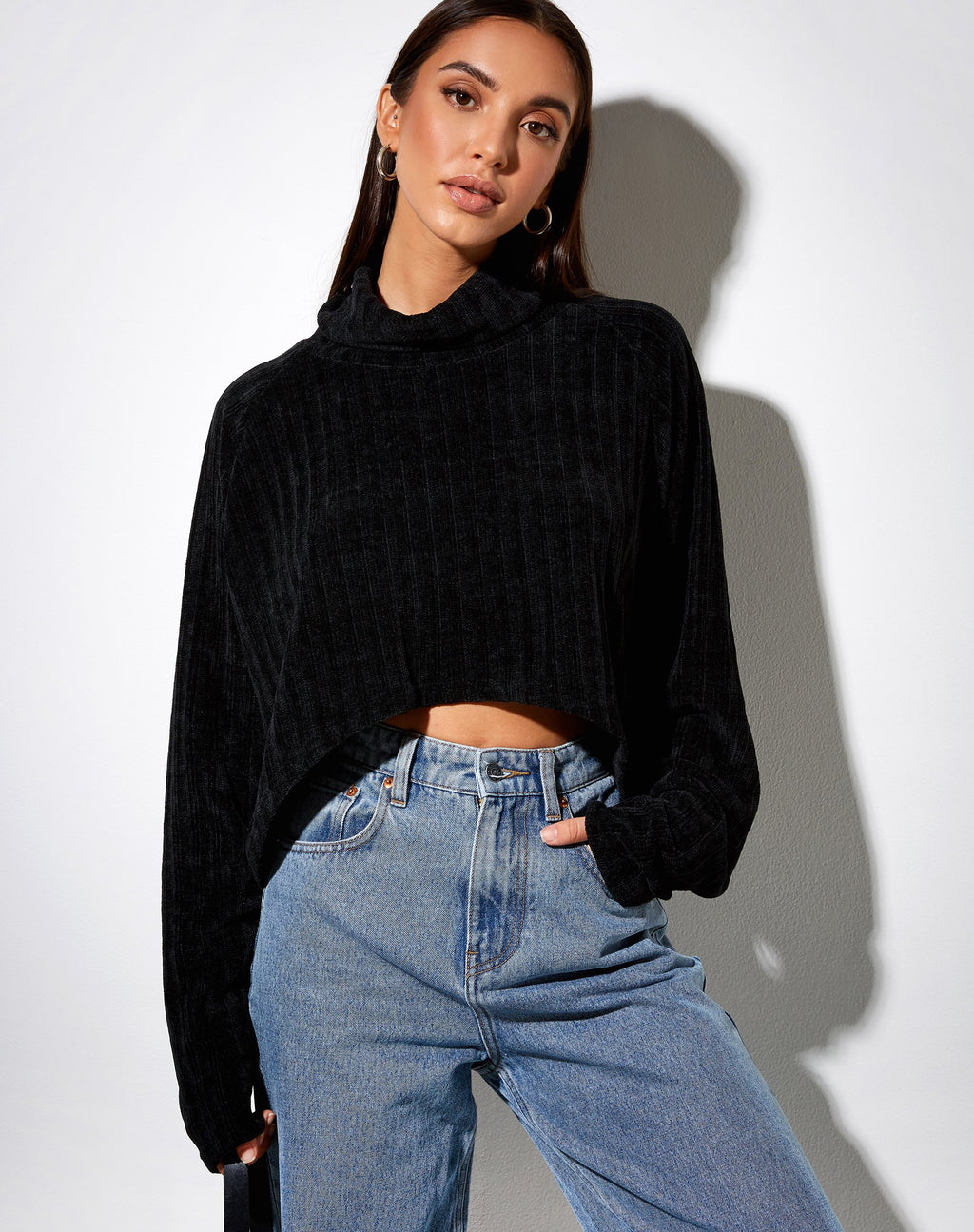 Evie Cropped Jumper in Chenille Black