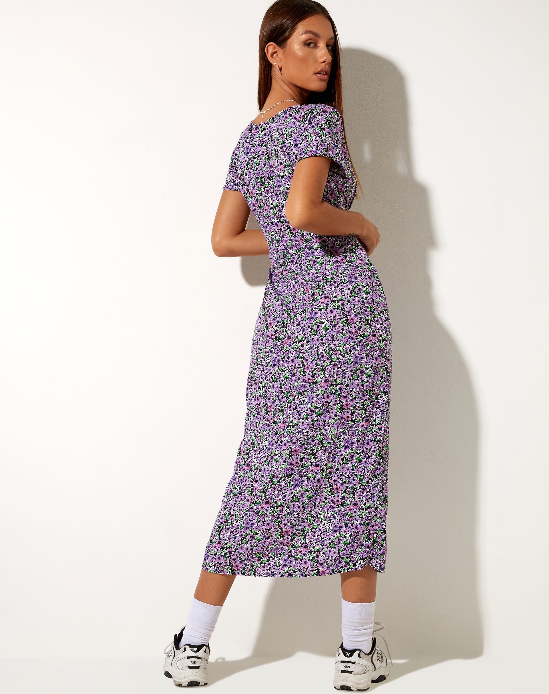 Image of Larin Midi Dress in Lilac Blossom