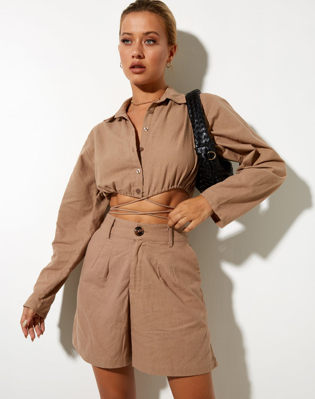 Elisa Cropped Shirt in Rami Biscuit