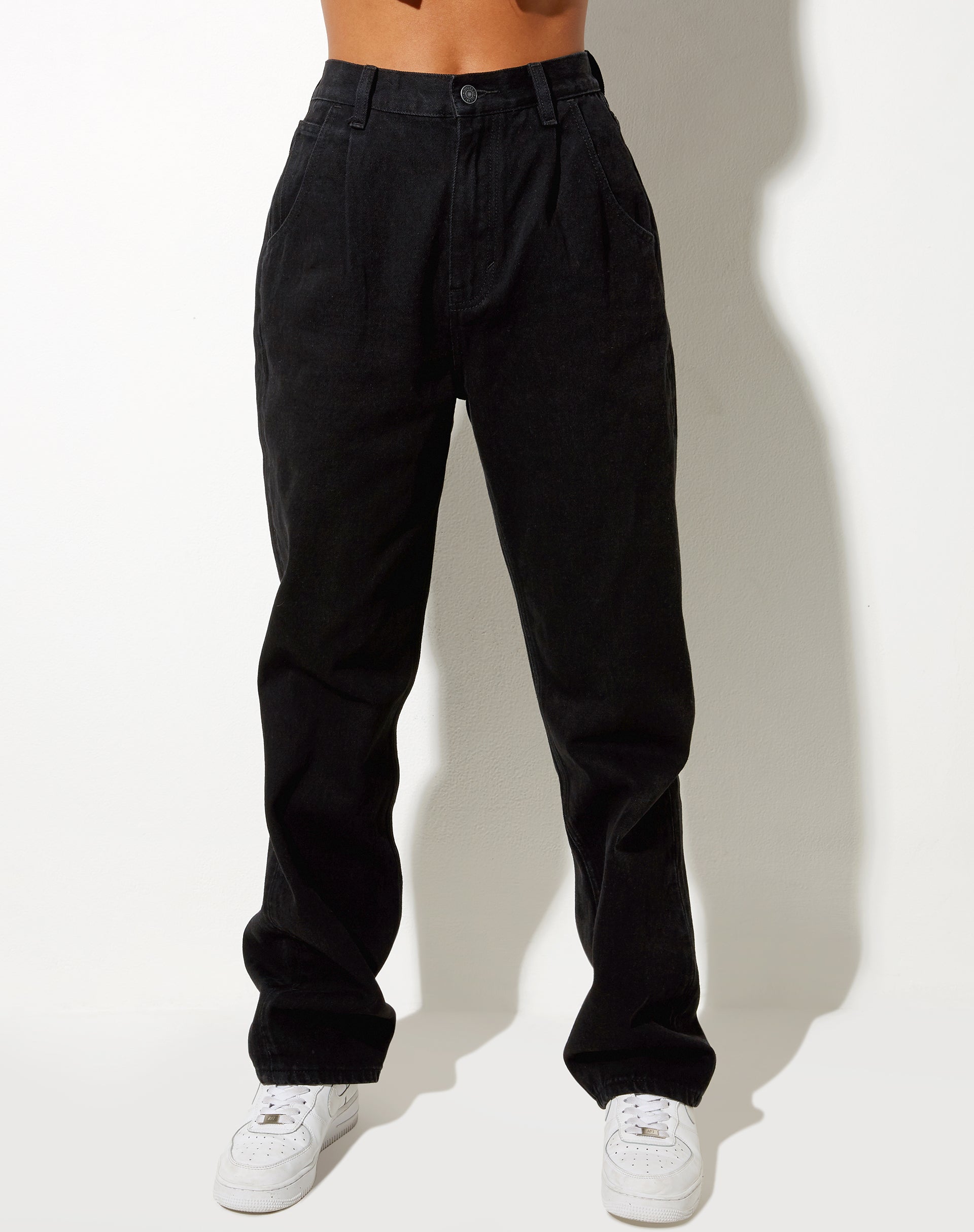 Image of Pleated Jeans in Black Wash