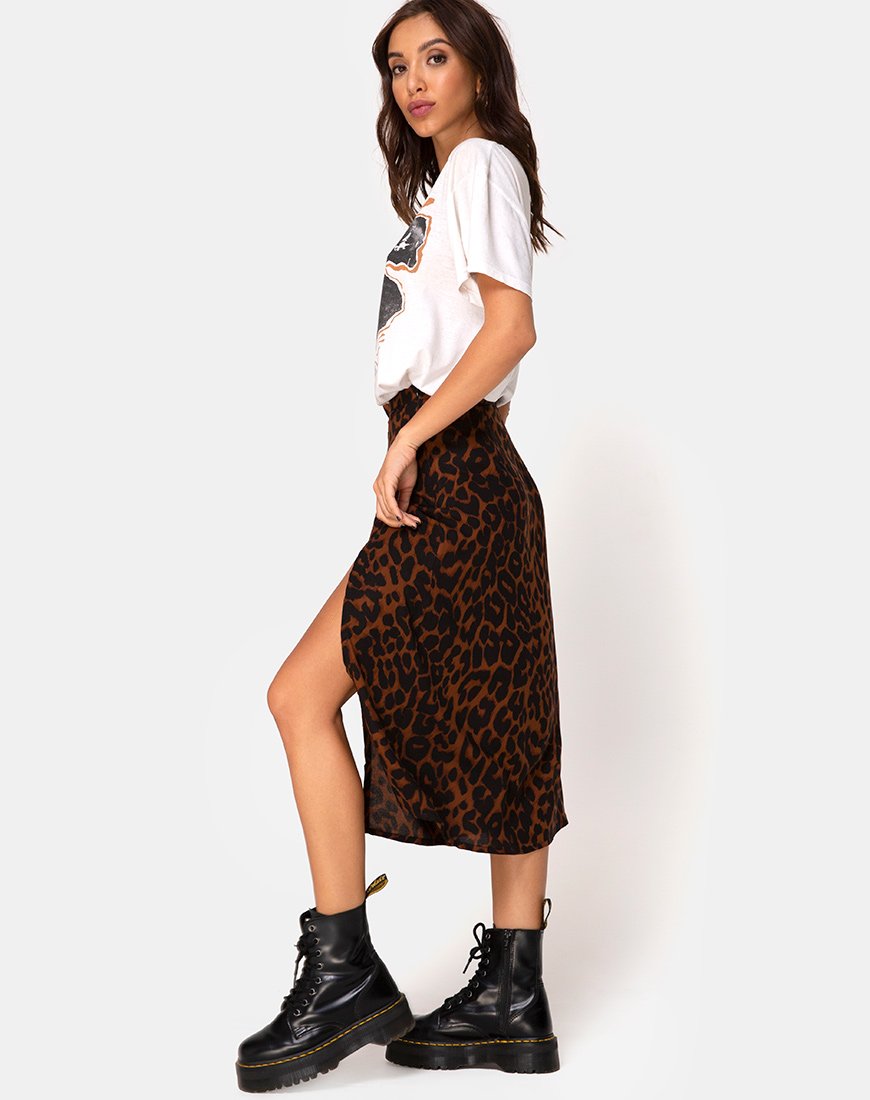 Saika Skirt in Oversize Jaguar Brown